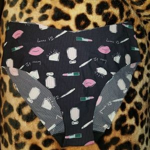 XL Victoria's Secret Beauty Themed Panty NWT
